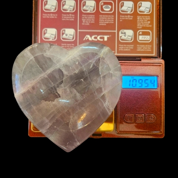 Fluorite Heart Dish - Picture 6 of 7